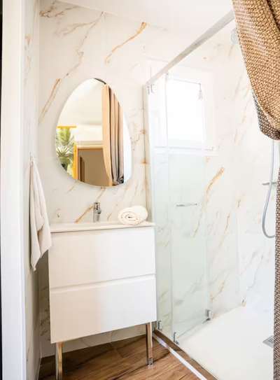 Salle de bain de la chambre tropicale